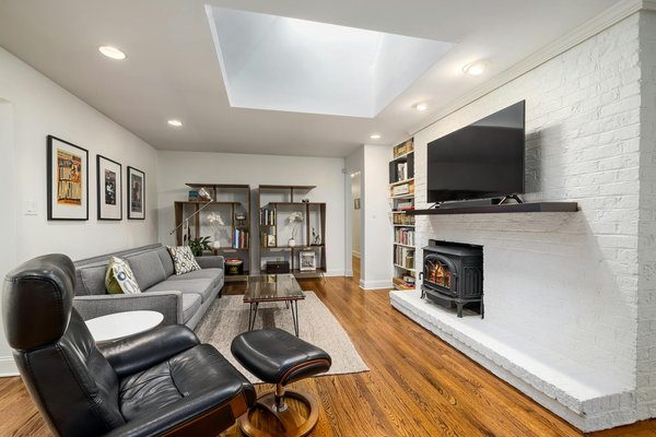 Revamp your uk kitchen: inspiring renovation concepts with upcycled materials